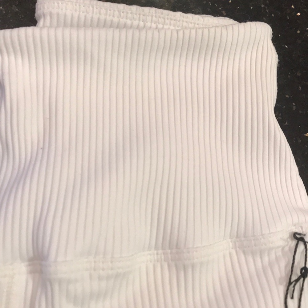 Carbon38 Ribbed Regular Rise 7/8 Legging White - Picture 7 of 8